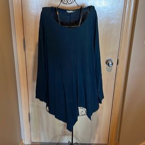 Long sleeved dark blue shirt